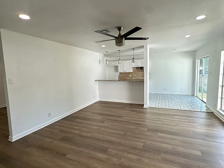 6807 Laguna Norte — Photo 2