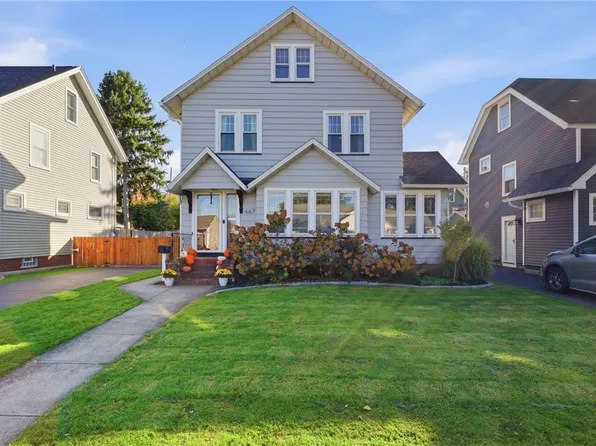 667 Laurelton Rd, Rochester, NY 14609
