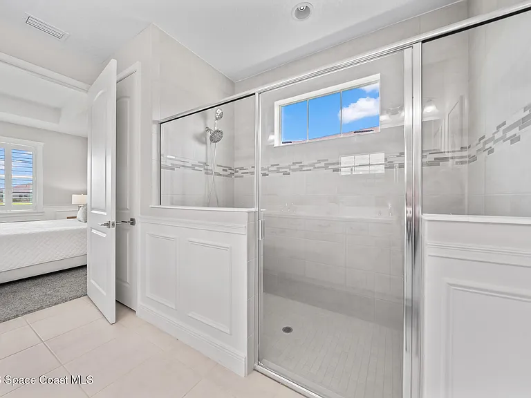 2258 Pangea Cir — Photo 27
