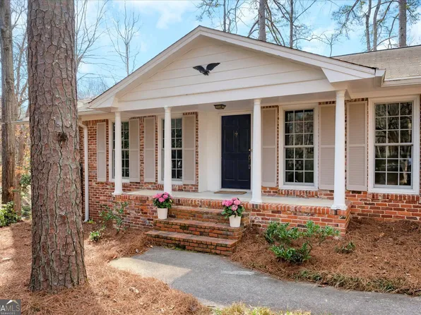 2360 Leisure Lake Dr, Atlanta, GA 30338