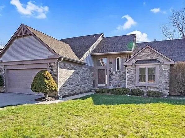 24606 Ridgeview Dr, Farmington Hills, MI 48336