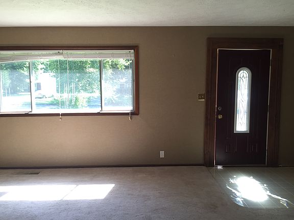 4th image of 1624 Thorndale St