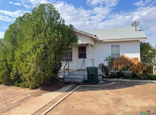 2602 Iowa St, Carlsbad, NM 88220