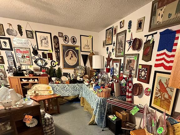 4th image of 7413 Crosswicks Cir
