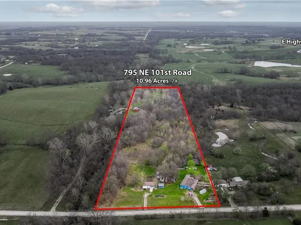 795 NE 101st Rd, Warrensburg, MO 64093