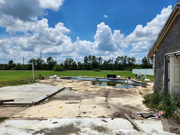 3rd image of 1410 Erika Dr
