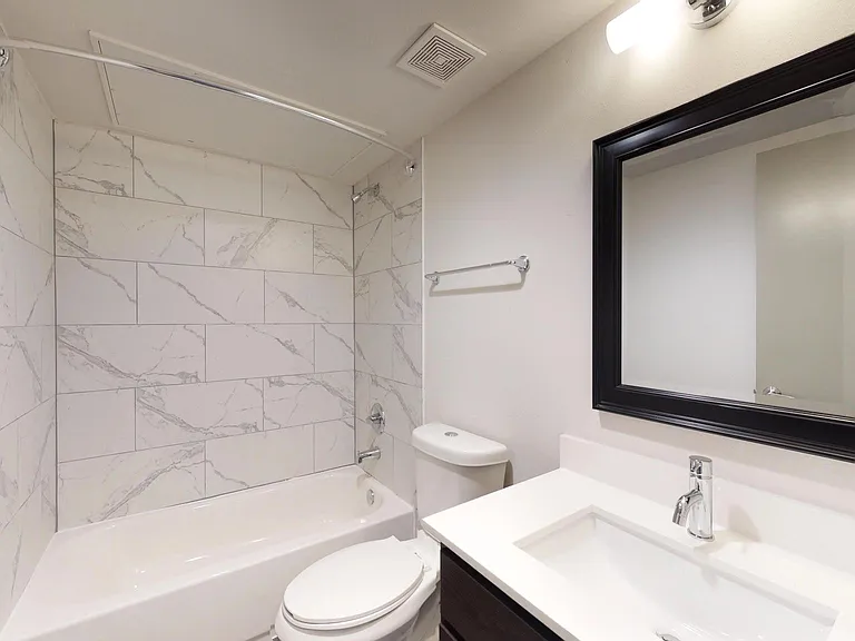6304 Prospect Ave #202 — Photo 11