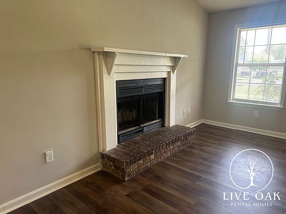 5th image of 997 Ridgeland Dr