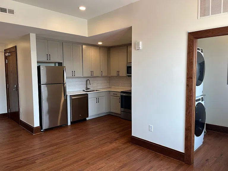 303 Greenup (NEW) — Photo 21