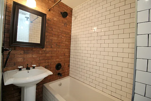 Rented by Hagstrom Management Inc | media 13