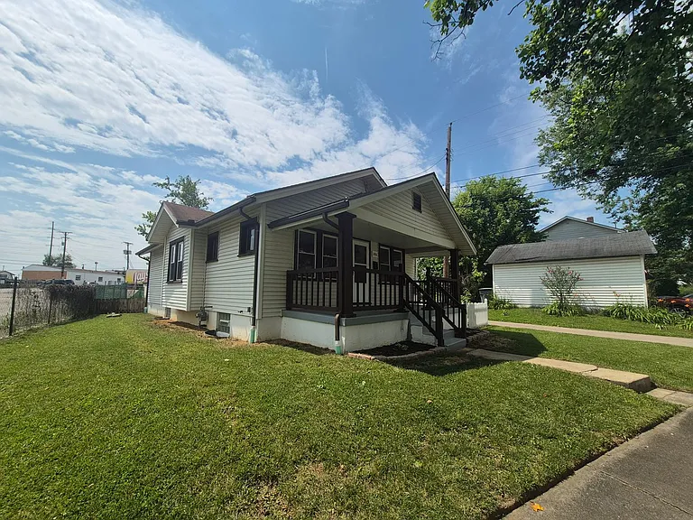 2436 Mundale Ave — Photo 2
