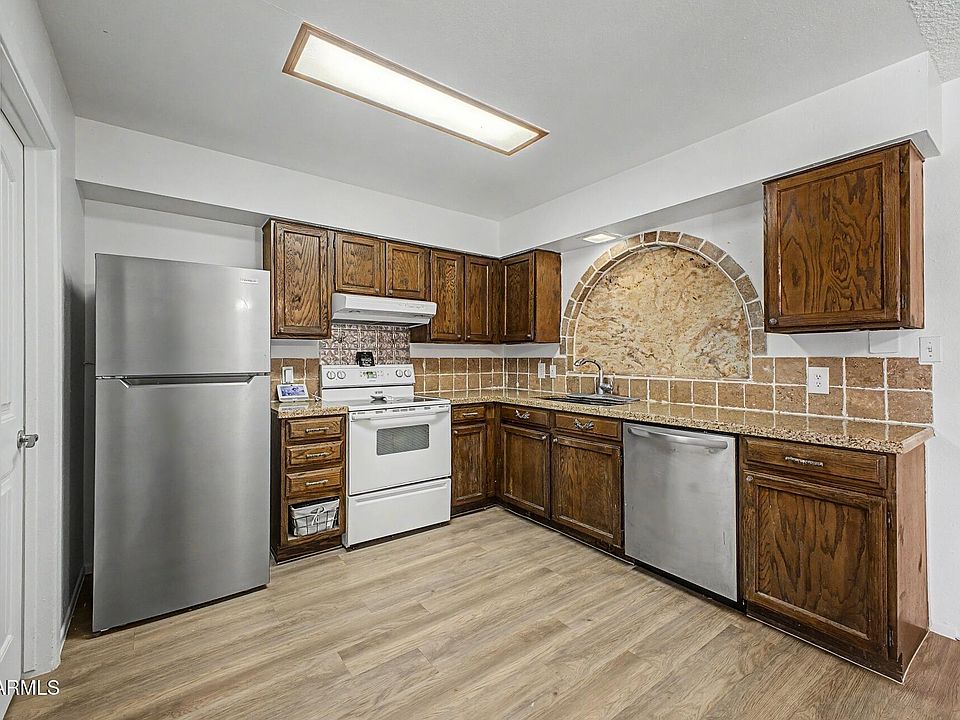 1st image of 2355 W PAMPA Avenue