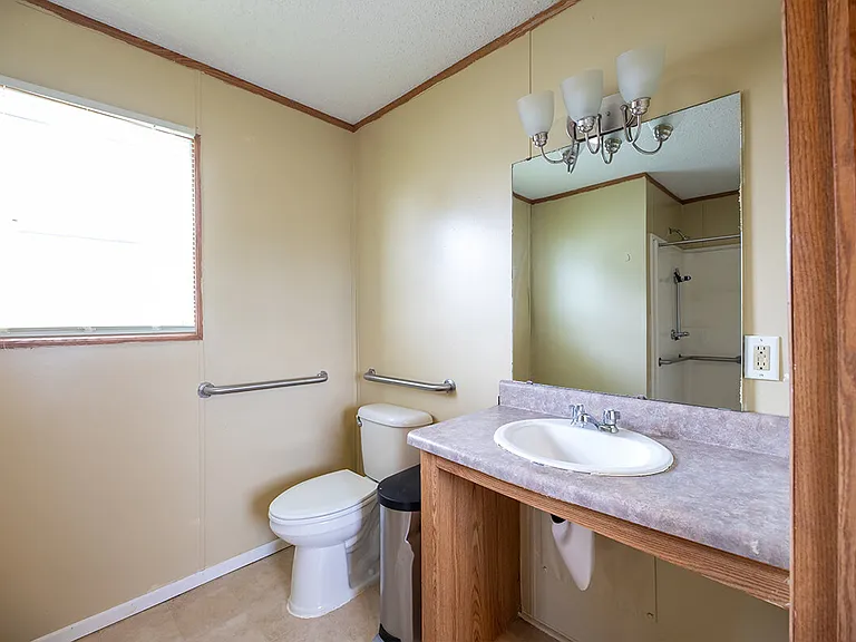 1887-ARSENE-23-bathroom_06242025