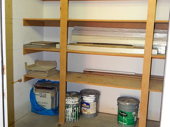 workshop/storage room 
