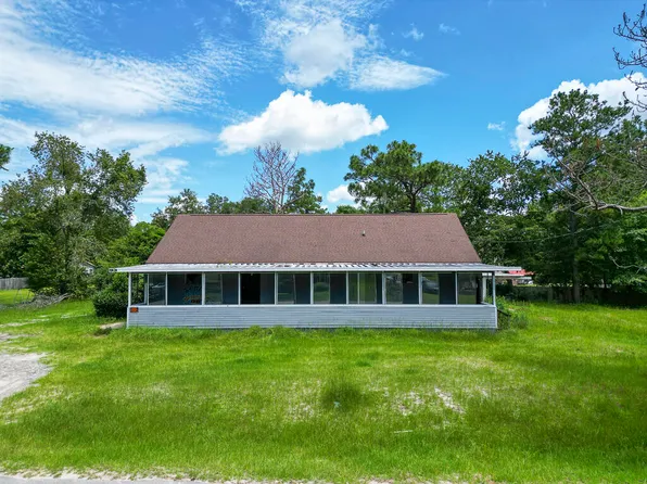 93 Knights Ave, Walterboro, SC 29488