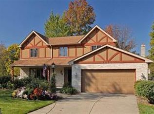 7216 Timber Ln, Olmsted Township, OH 44138
