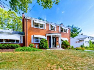 74 Sunset Ridge Dr, East Hartford, CT 06118