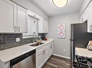 Cherry Hill Village Apartments - Dearborn Heights, MI, Dearborn Heights, MI 48127