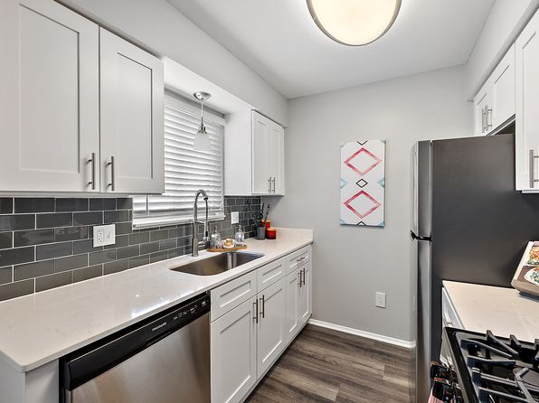 238 Yorkshire Blvd #11-204R
