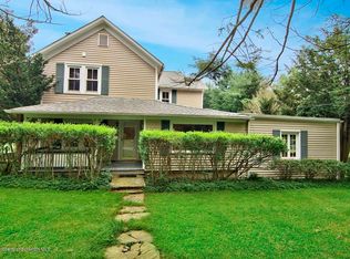 171 Carbondale Rd, Waverly Township, PA 18414