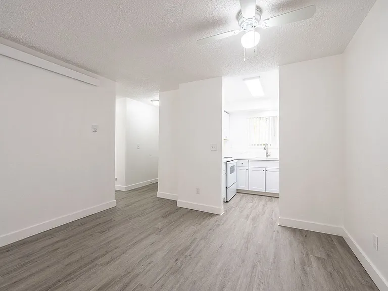 Bridgeview Apartments - Get a $500 VISA! — Photo 17