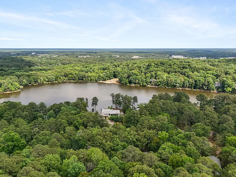 705 Shady Lawn Rd — Photo 23