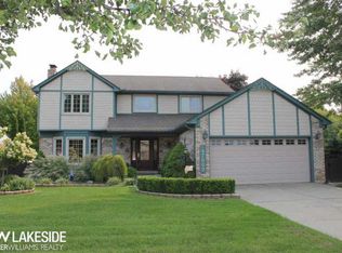 47002 Blossom Ln, Macomb, MI 48044