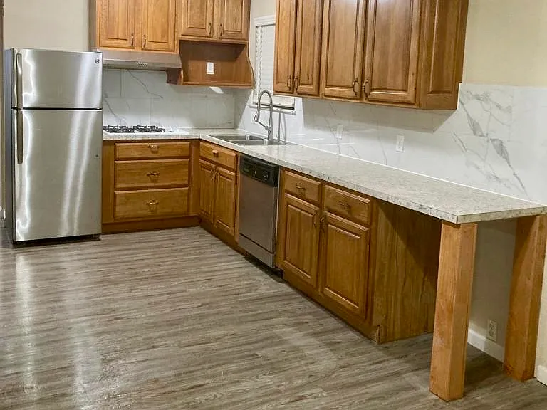 E Timberview Ln — Photo 4