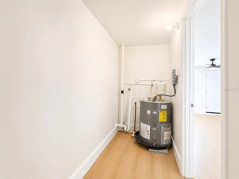 4409 W Trilby Ave — Photo 10