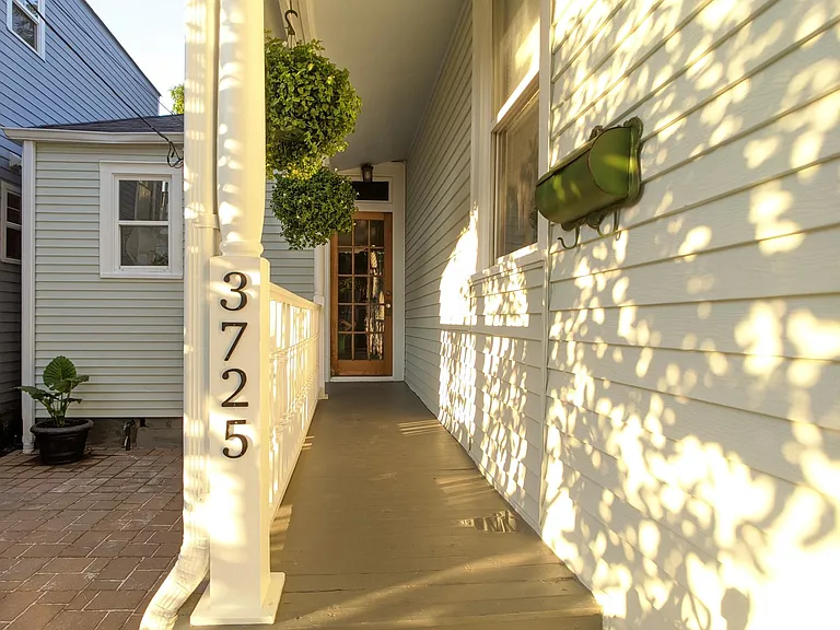 3725 Cleveland Ave — Photo 2