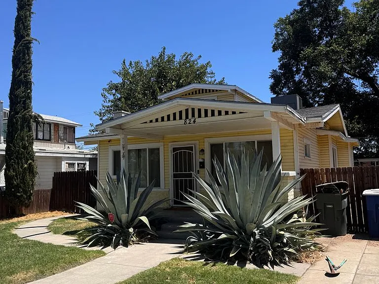 824 N Farris Ave — Photo 3