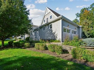 35 W Cove Dr #35, North Kingstown, RI 02852