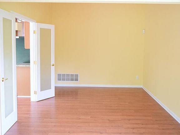 4th image of 7457 Cypress Ct