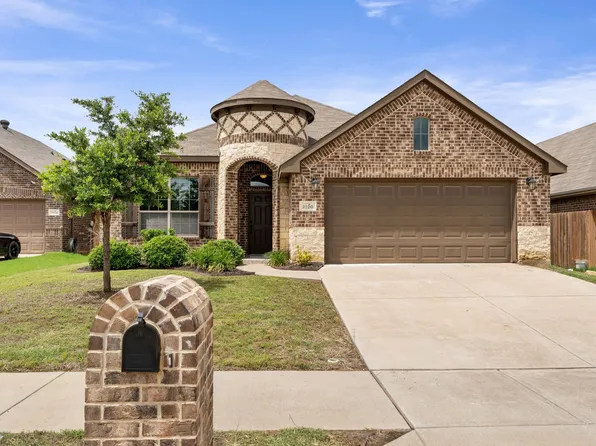 2120 Blakely Ct, Fort Worth, TX 76134