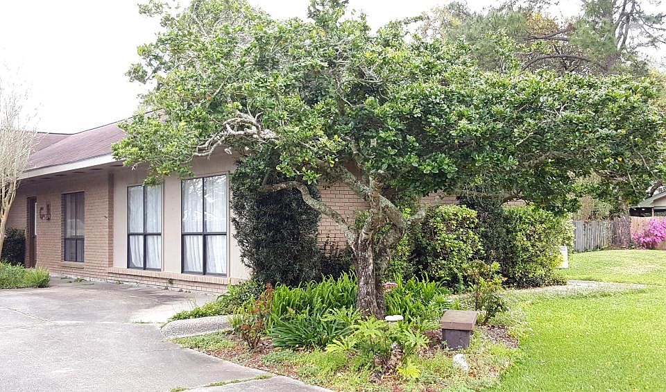 1st image of 130 Plantation Dr