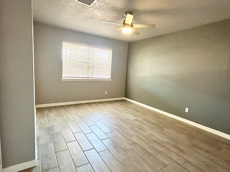 11805 Scott Simpson Dr — Photo 13