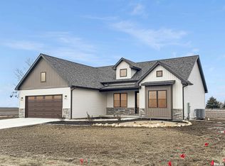 625 W North St, Mount Sterling, IL 62353