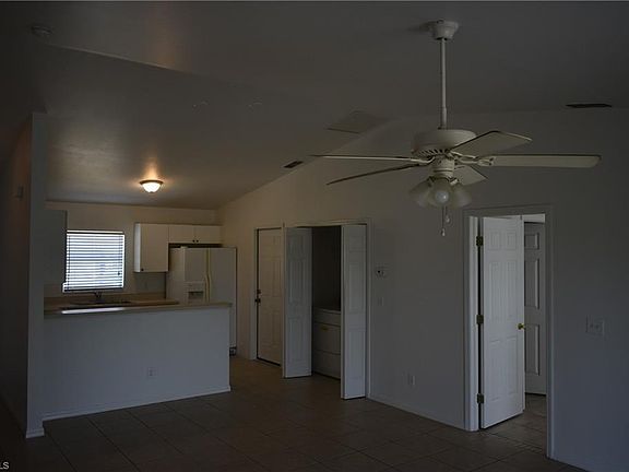4th image of 737/739 Harold Ave S