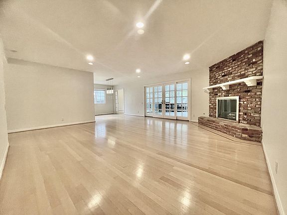 4th image of 7138 Kilty Ave