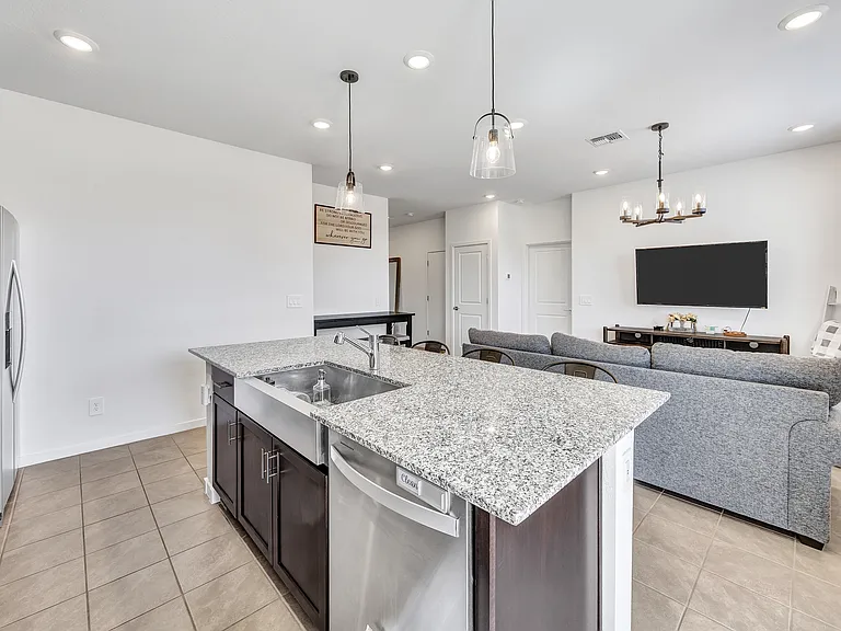 17667 W Morning Glory St — Photo 9