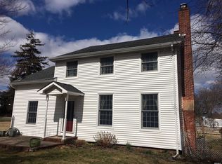 23 Barberry Rd, West Islip, NY 11795