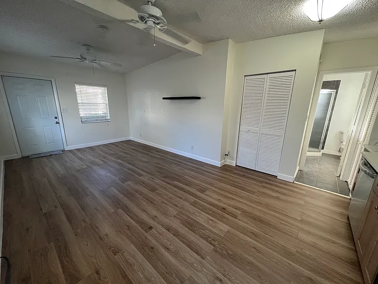 1111 NE 17th Ave #B — Photo 8