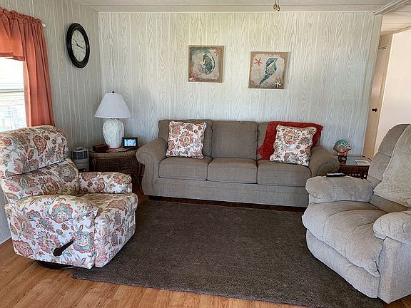 Furniture less than 2 yrs ol