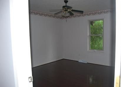 5th image of 621 E Lincoln Trail Blvd
