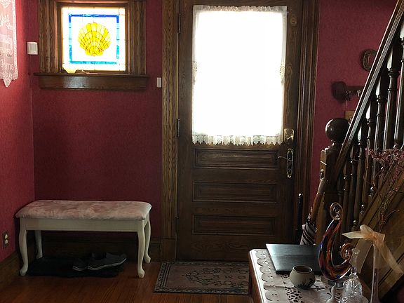 2nd image of 15 Churchill St