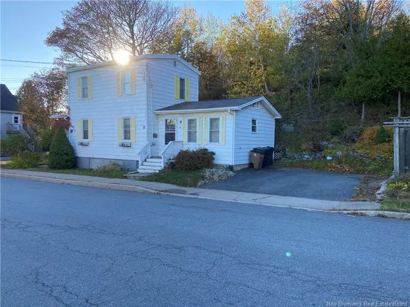 11 Rope Walk Rd, Saint John, NB E2K 2P9