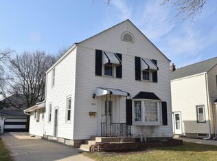 1953 S 95th St, West Allis, WI 53227