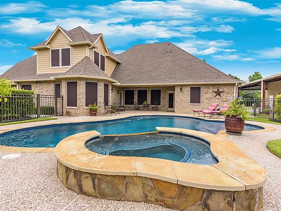 4th image of 13227 Christi Ln