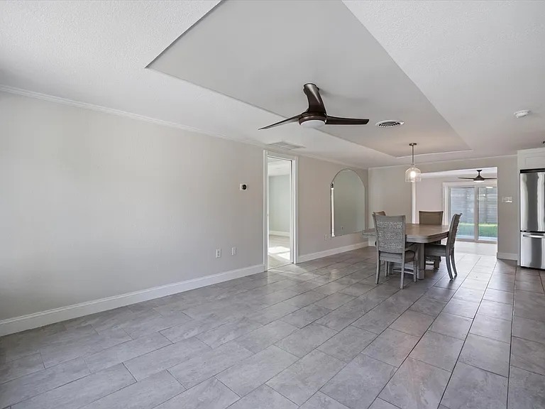 545 Bluebell Rd — Photo 7