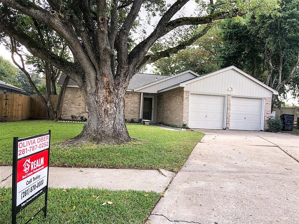 1st image of 11627 Pine Knoll Dr